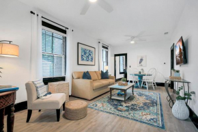 Pacific Meets The Atlantic, Quaint Dog Friendly Cottage with Swing and Only Steps to Uptown Sights
